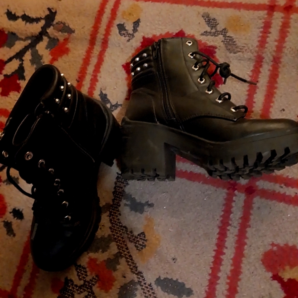 Shoes and booties. Converse, vans, blowfish brands size 6.5, and 7